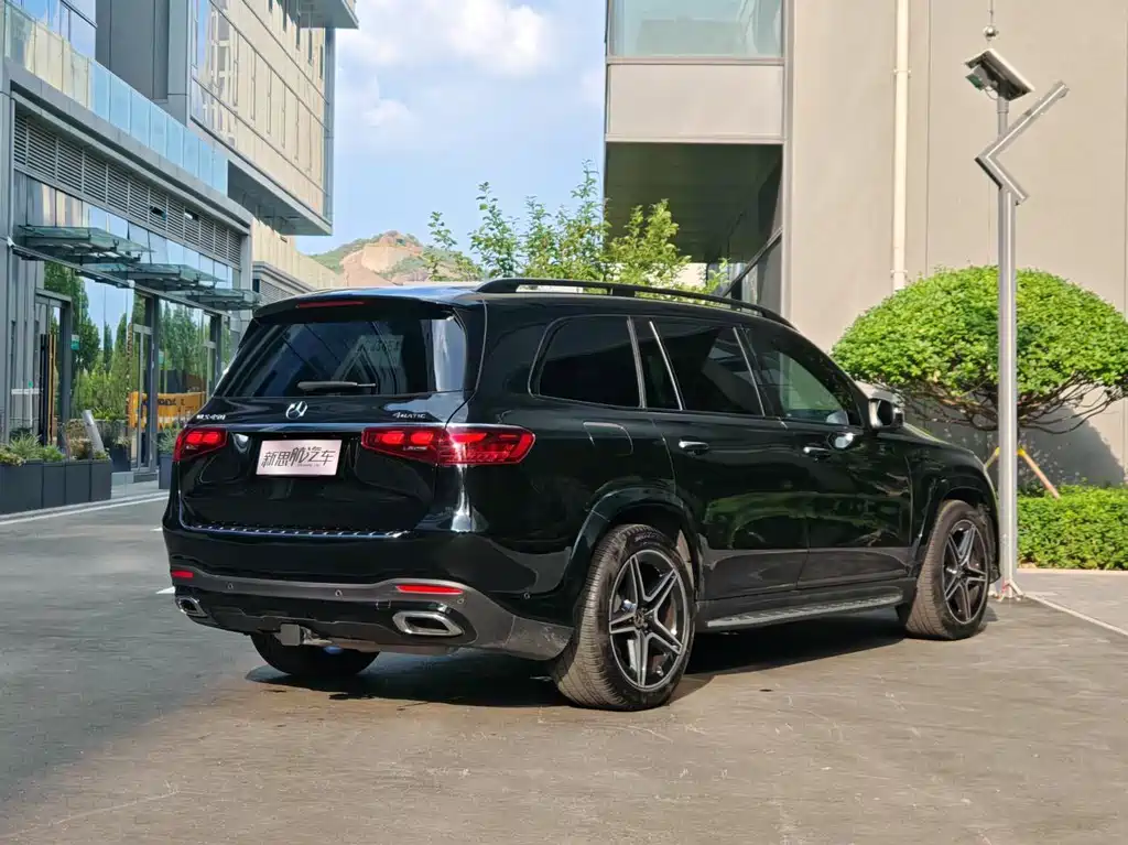 Mercedes-Benz GLS 2024