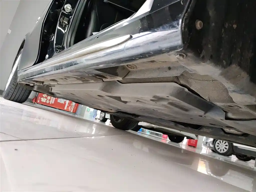 Toyota Camry 2023 — фото 19