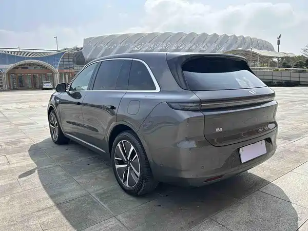 Li Auto L6 2024
