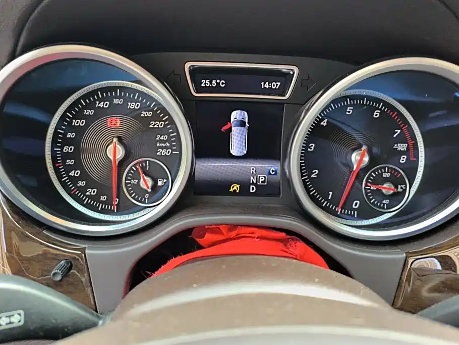 Mercedes-Benz GLS 2018 — фото 14