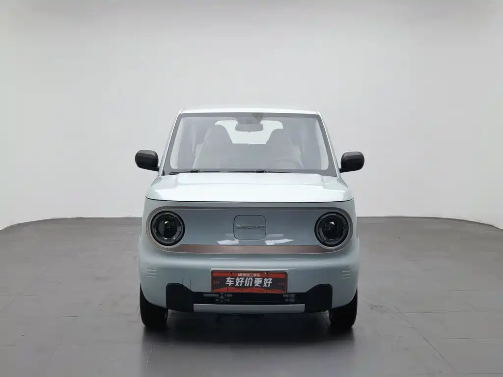 Geely Galaxy Panda 2023