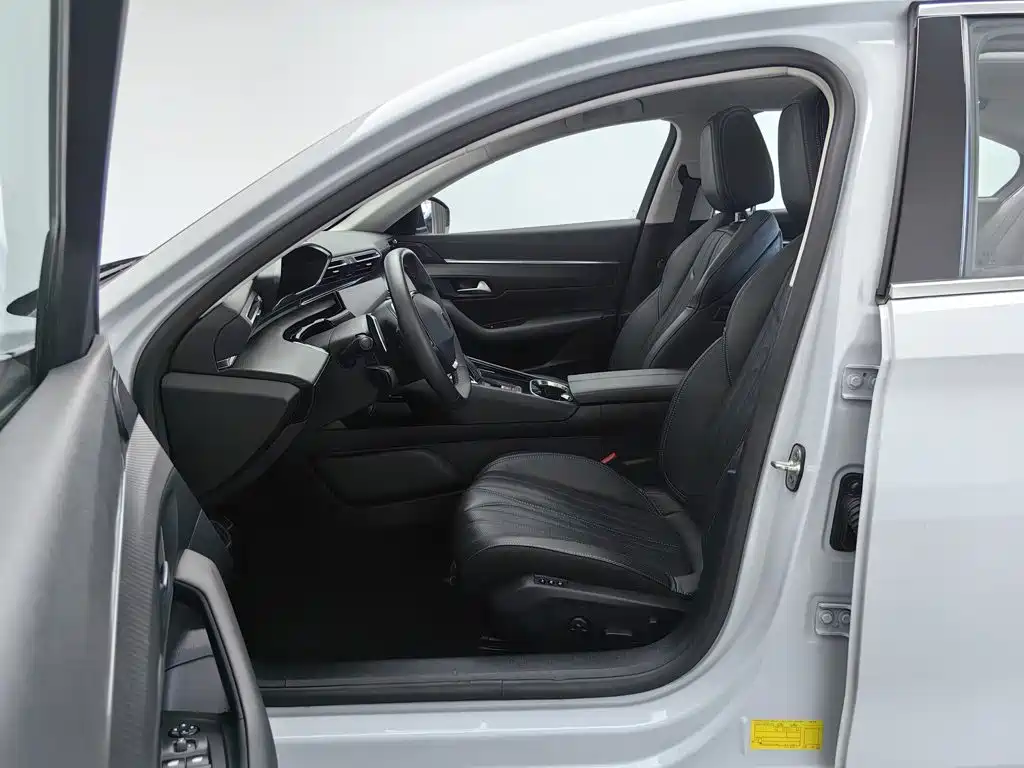 Peugeot 508 2023 — фото 10