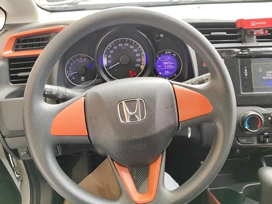 Honda Fit 2017 — фото 15