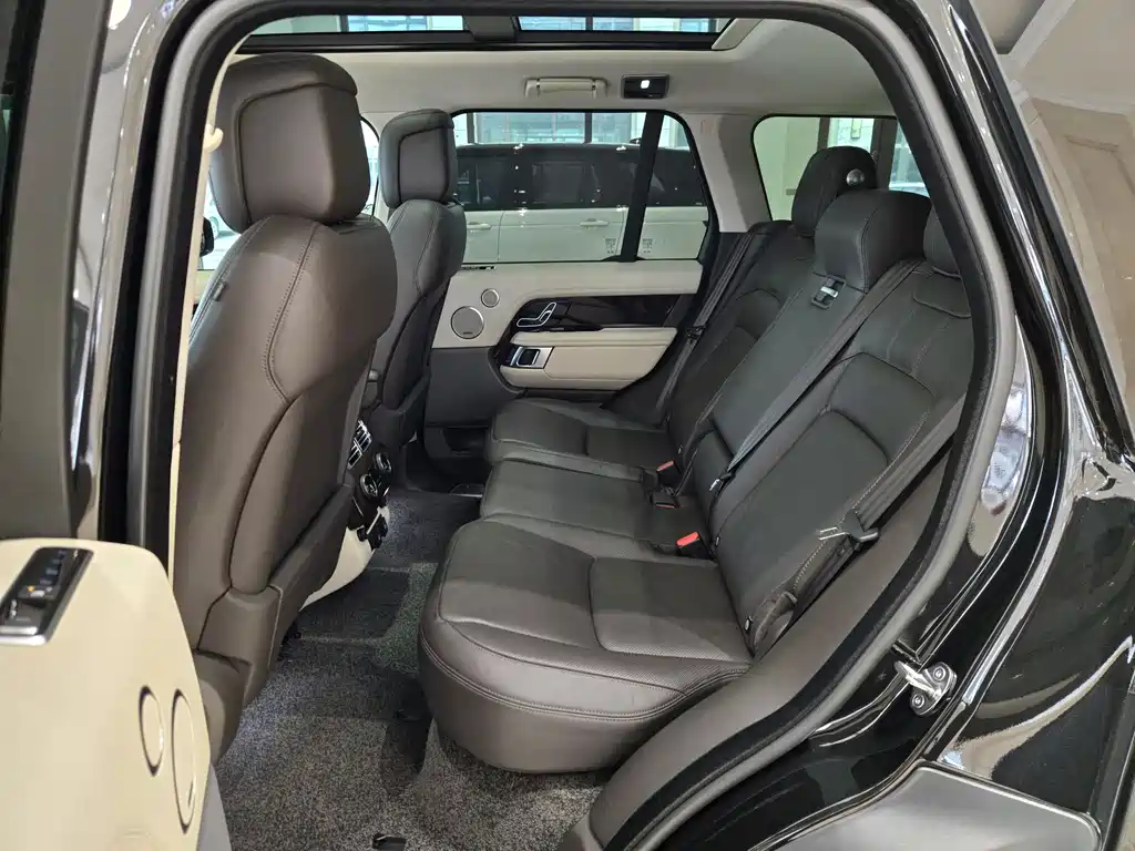 Land Rover Range Rover 2021 — фото 12