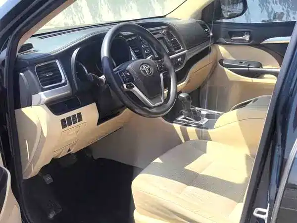 Toyota Highlander 2015