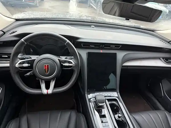 Hongqi H5 2025