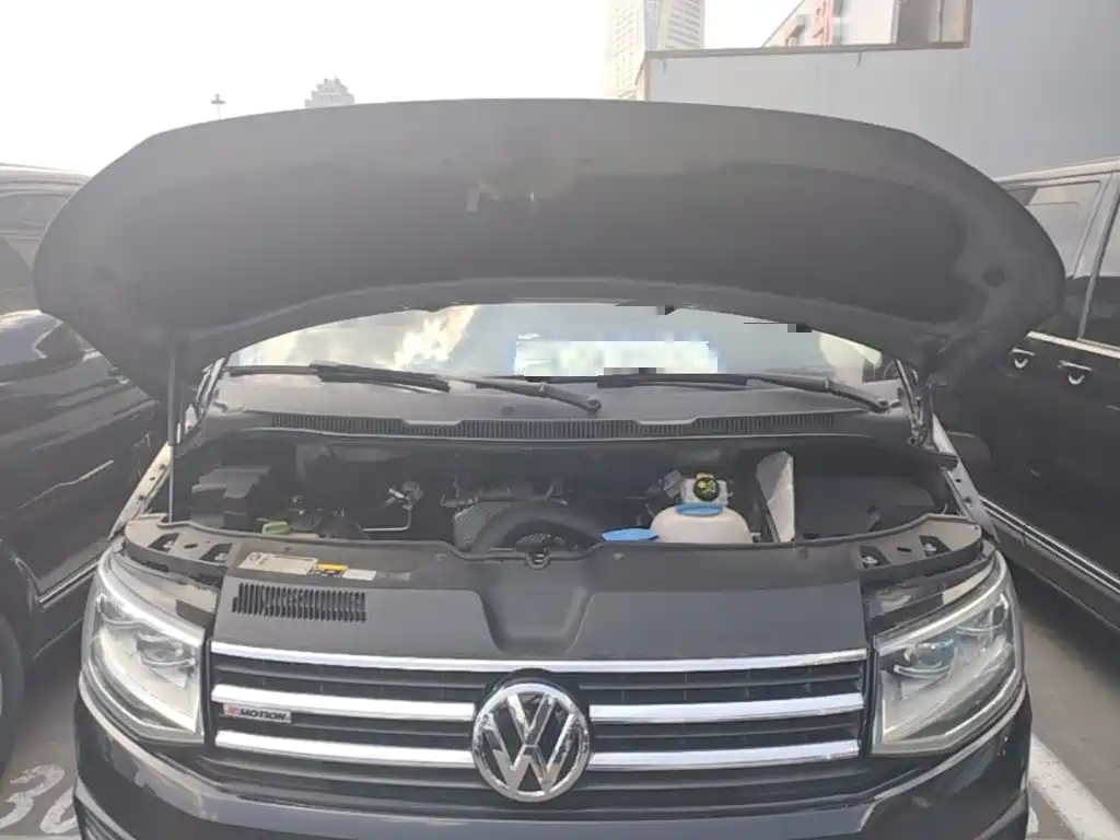Volkswagen Multivan 2018 — фото 20