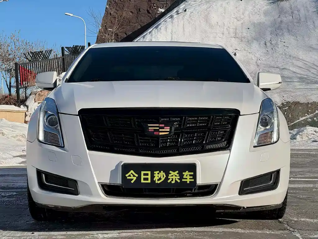 Cadillac XTS 2017 — фото 2