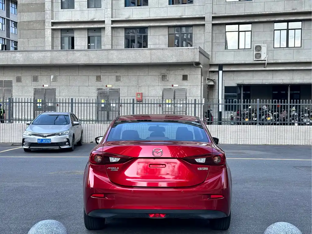 Mazda 3 Axela 2015 — фото 8