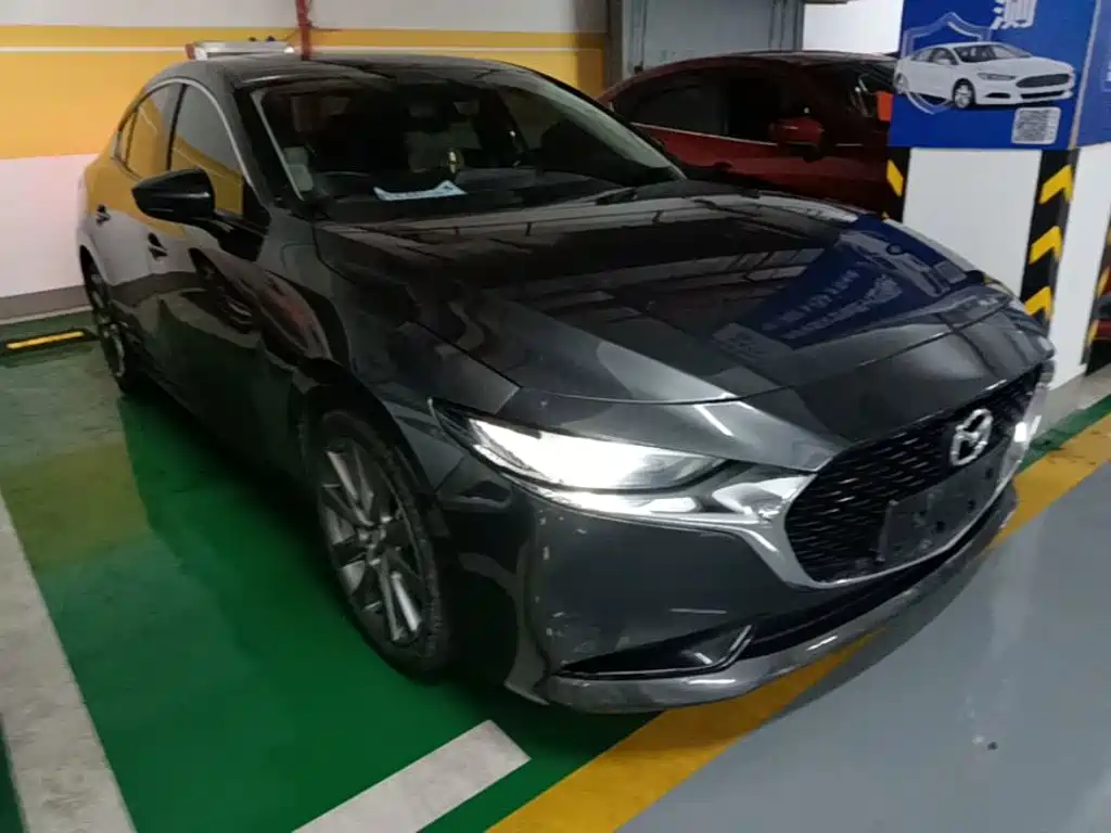 Mazda 3 Axela 2021