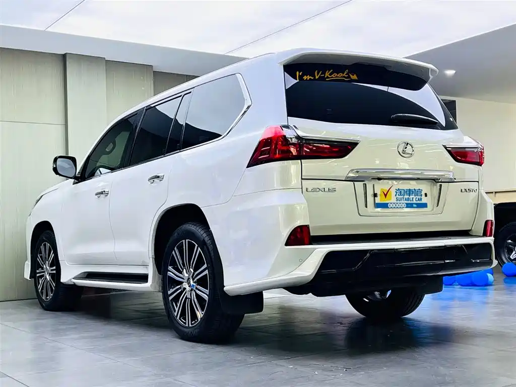 Lexus LX 2019 — фото 6