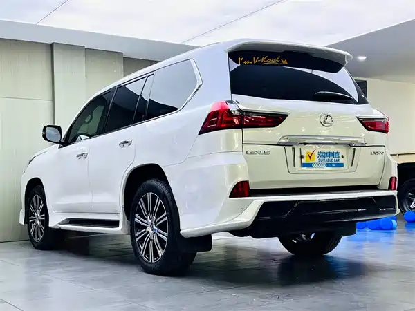 Lexus LX 2019