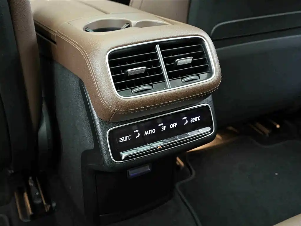 Mercedes-Benz GLS 2024 — фото 17