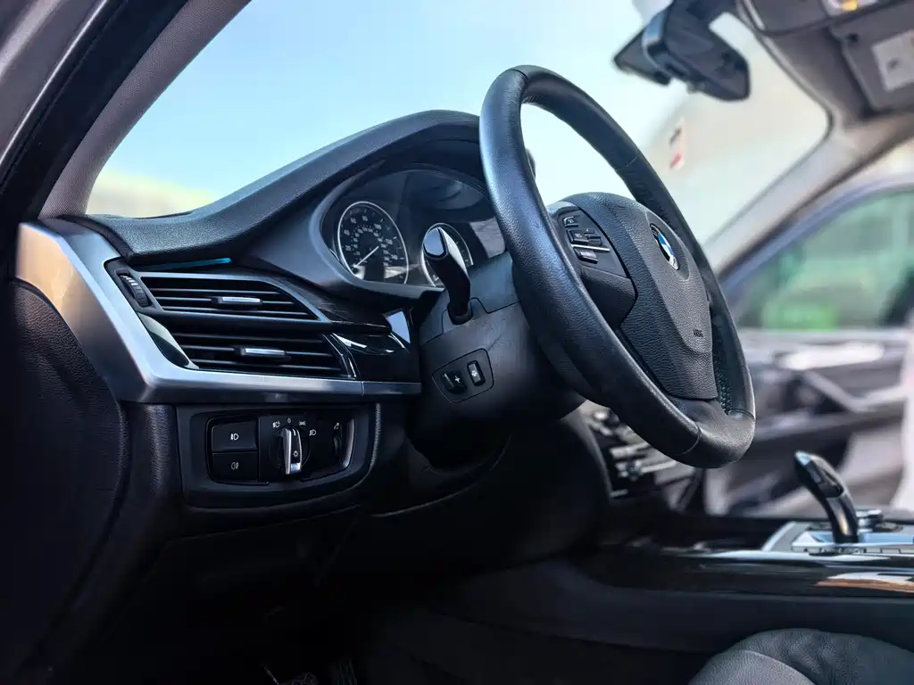 BMW X5 2016 — фото 19