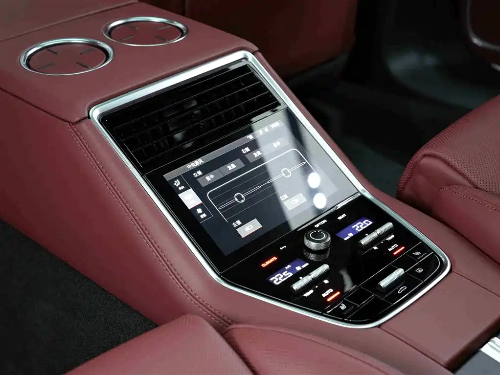 Porsche Panamera 2024 — фото 18