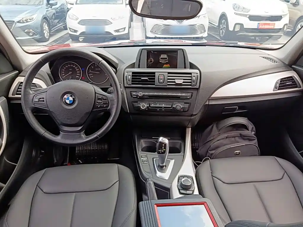 BMW 1 Series 2015 — фото 10