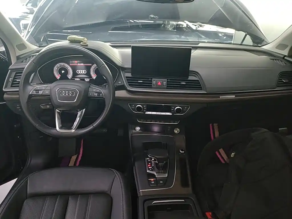 Audi Q5L 2023 — фото 10