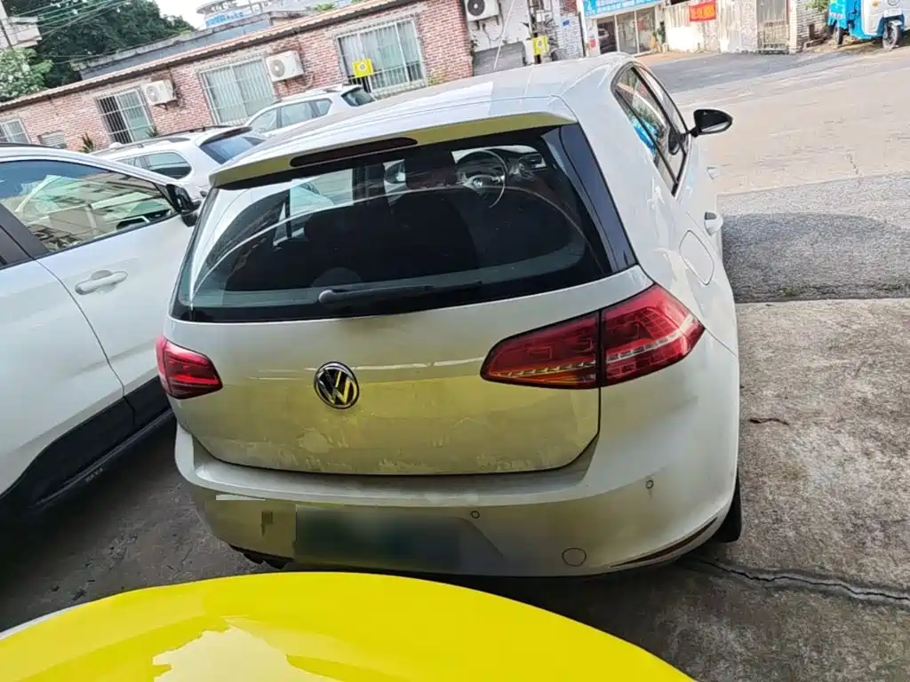 Volkswagen Golf 2014