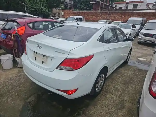 Hyundai Accent 2016