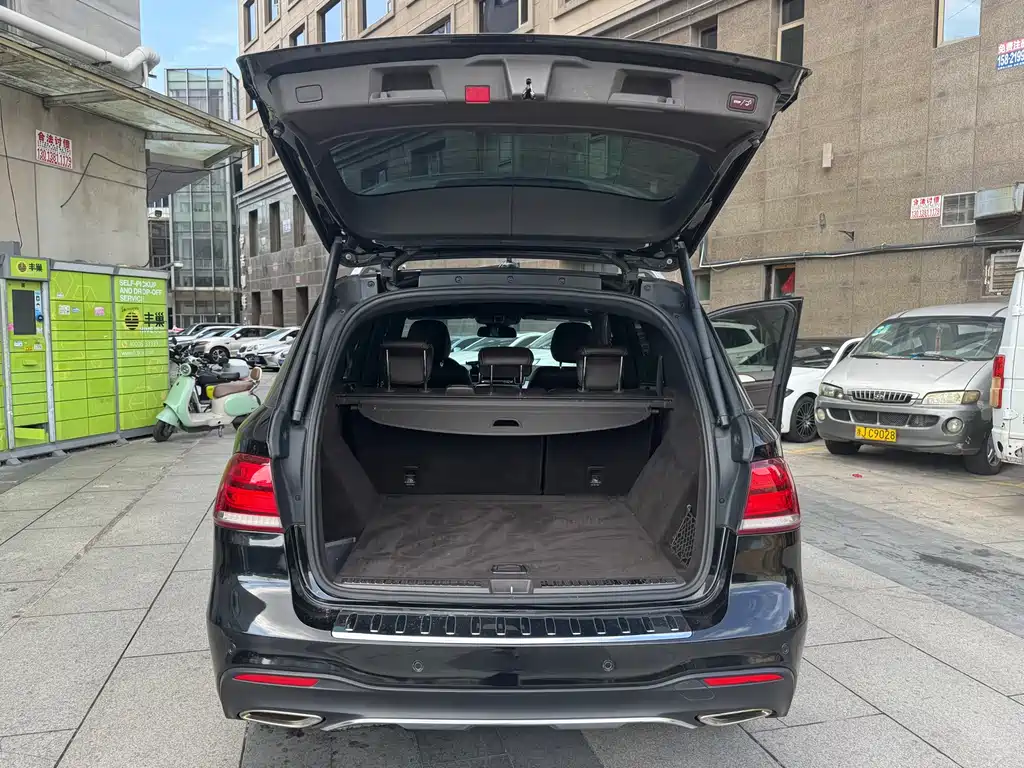 Mercedes-Benz GLE 2016 — фото 16