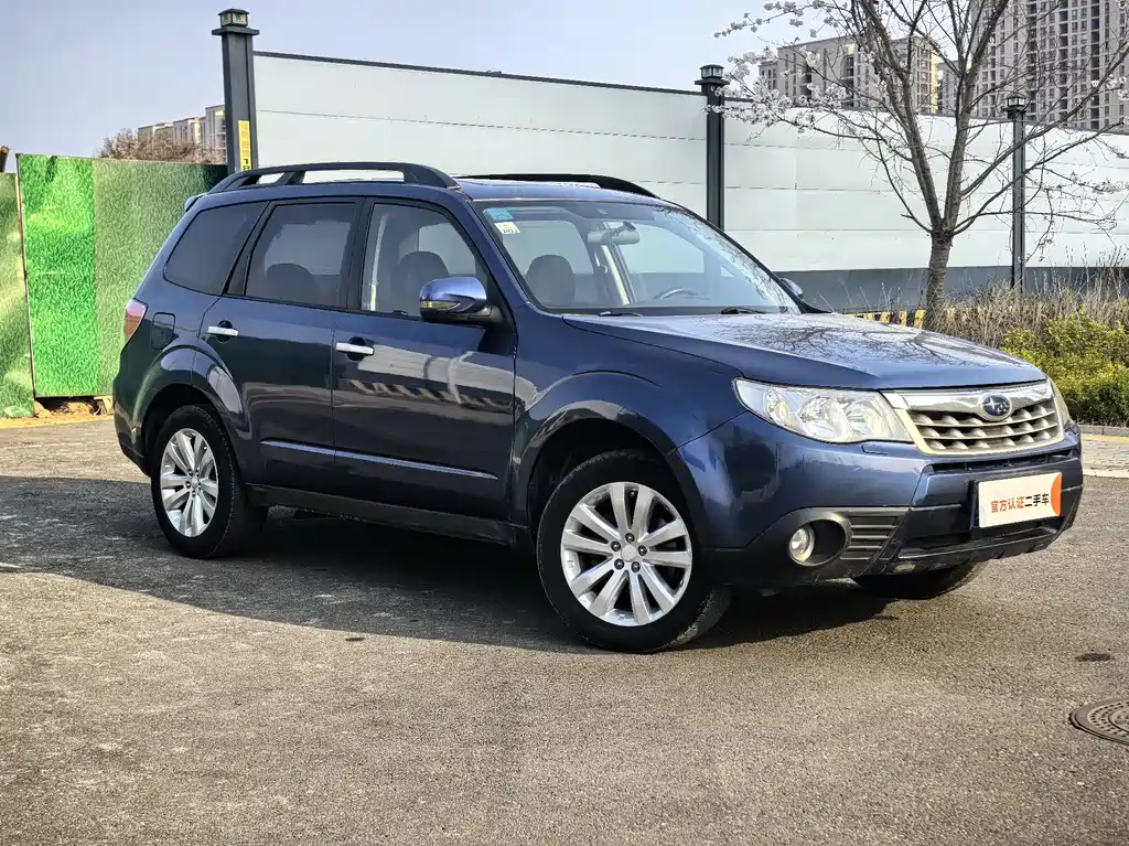Subaru Forester 2011 — фото 3