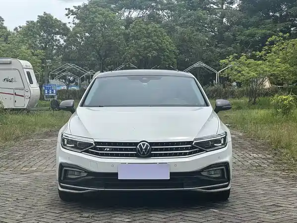 Volkswagen Magotan 2023
