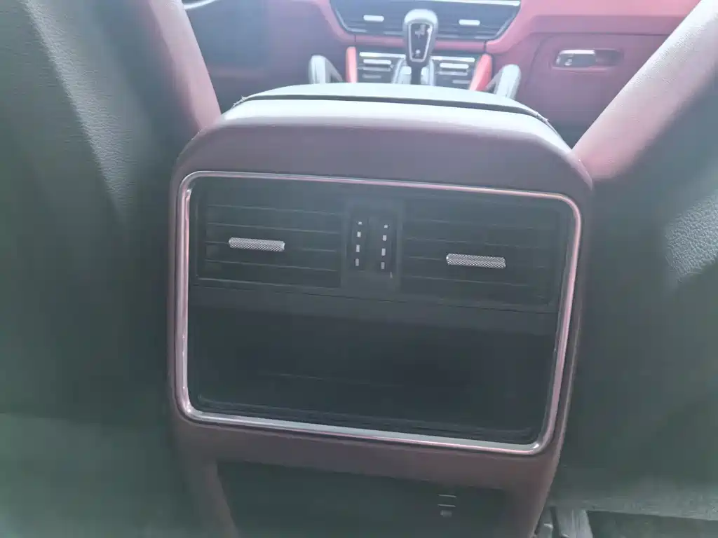 Porsche Cayenne 2018 — фото 12