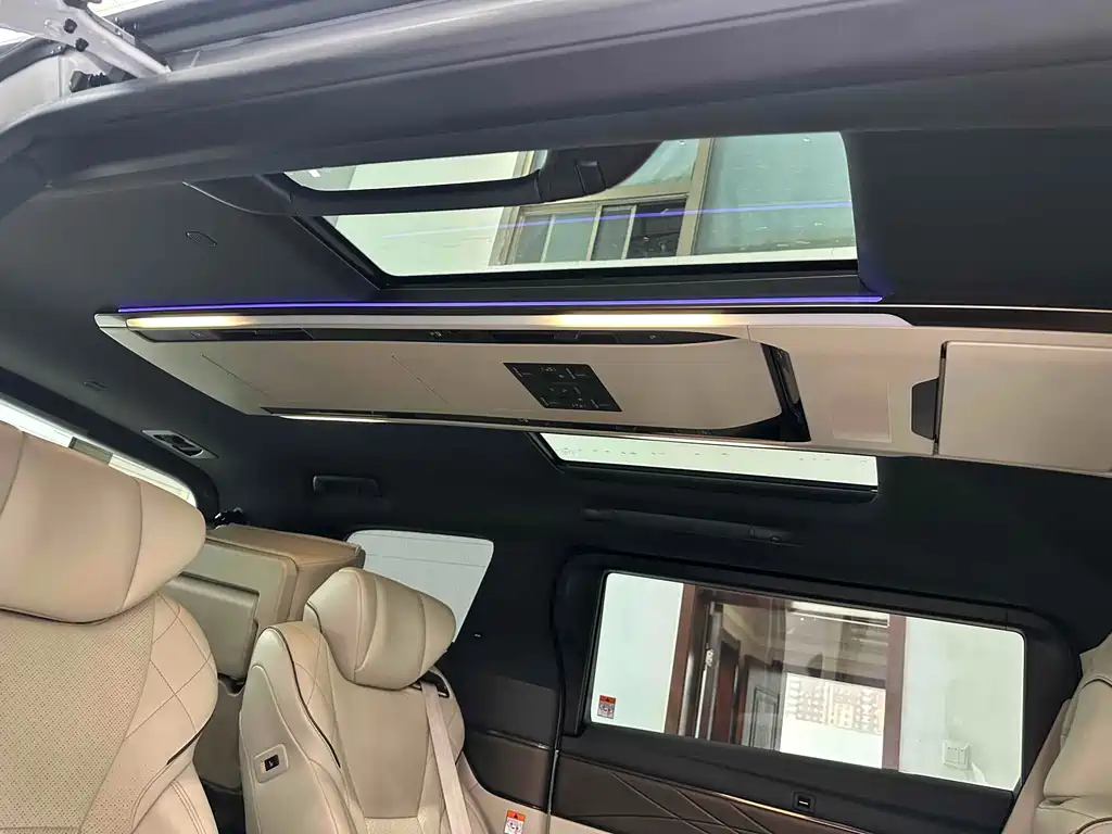 Toyota Vellfire 2024 — фото 19