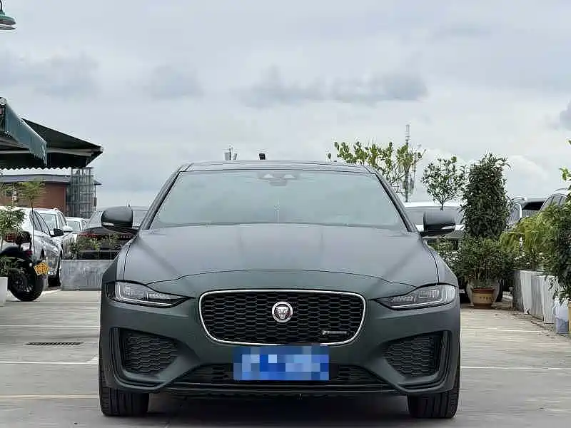 Jaguar XEL 2020 — фото 2