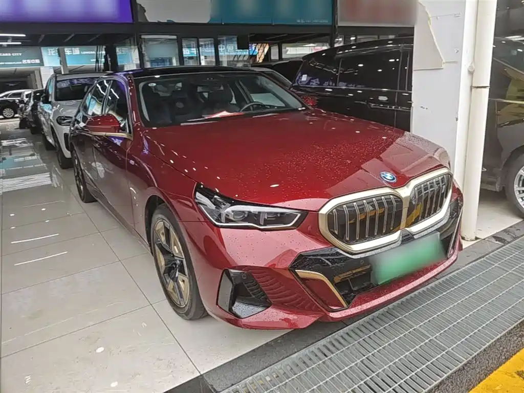 BMW i5 2024 — фото 4