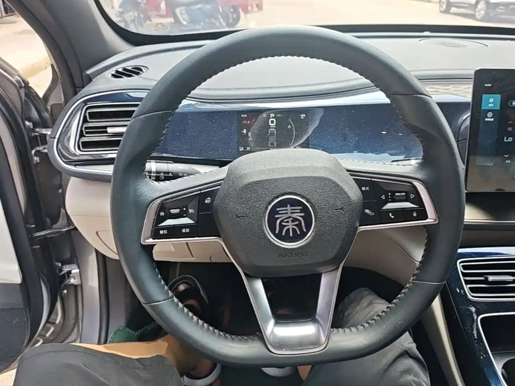 BYD Qin PLUS 2022 — фото 11