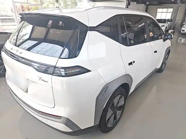 Aion Y 2023