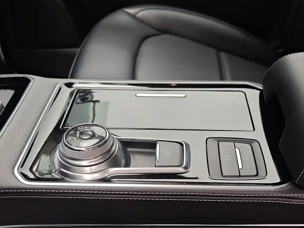 Ford Edge 2021 — фото 10