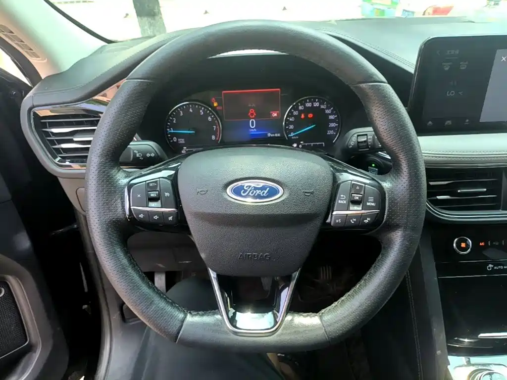 Ford Edge 2021 — фото 11