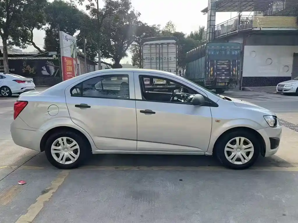 Chevrolet Aveo 2012