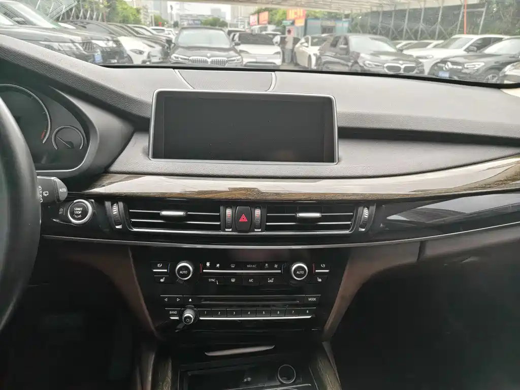 BMW X5 2015 — фото 16