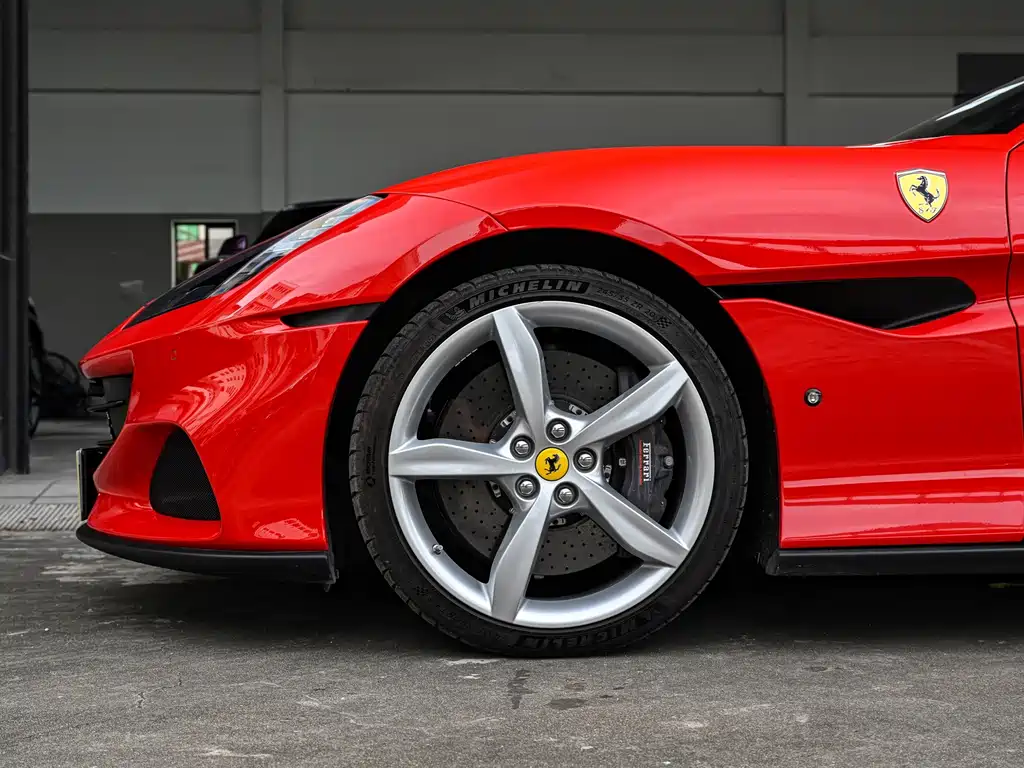 Ferrari Portofino 2023 — фото 20