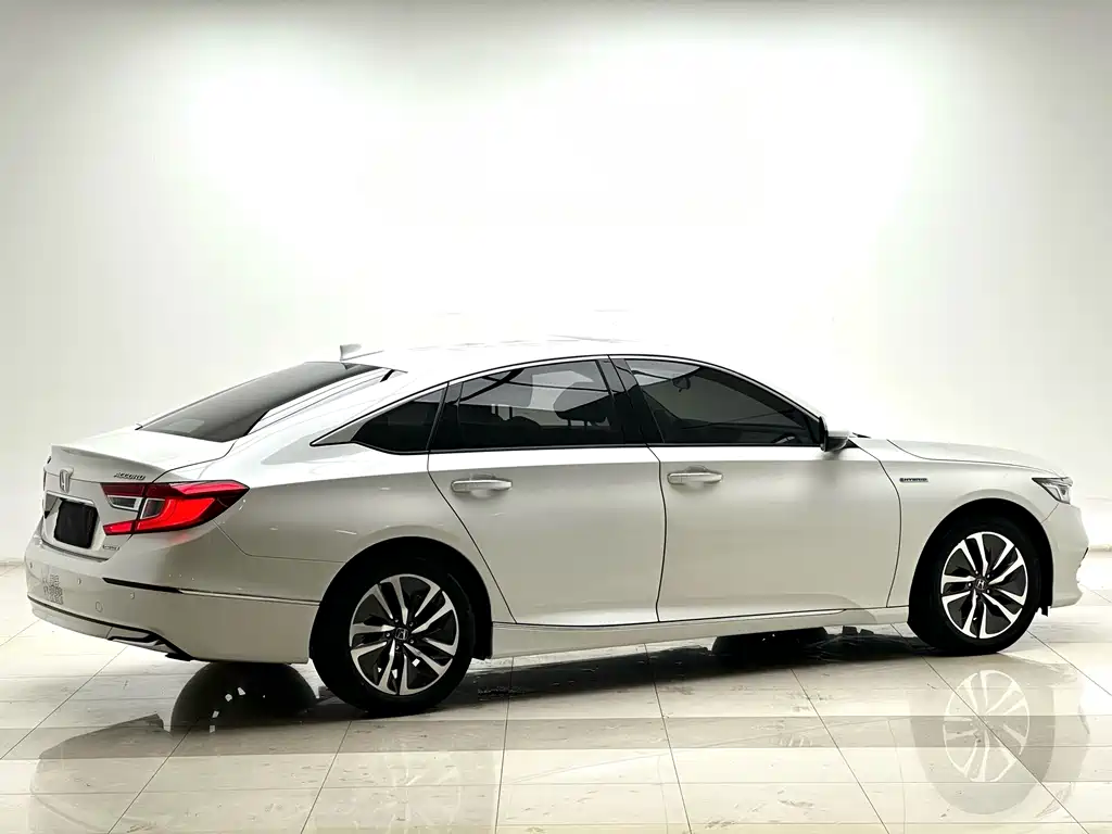 Honda Accord 2019 — фото 14