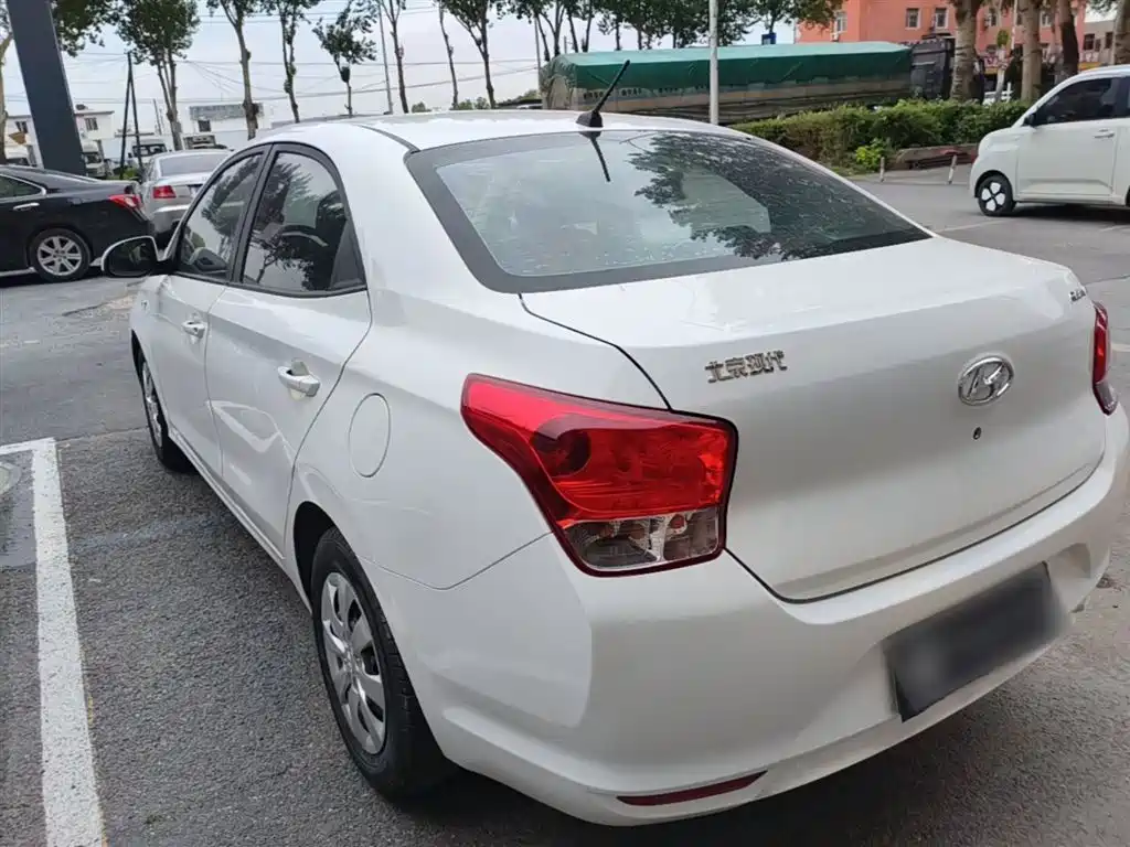 Hyundai Verna 2017 — фото 5