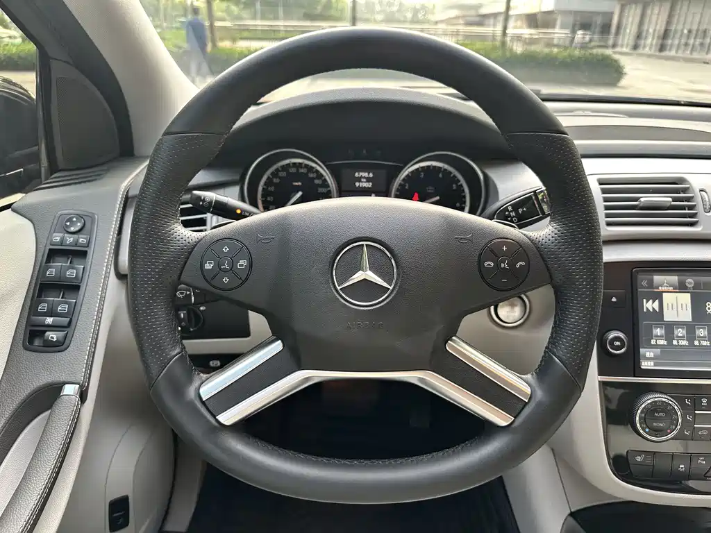 Mercedes-Benz R-Class 2018 — фото 7