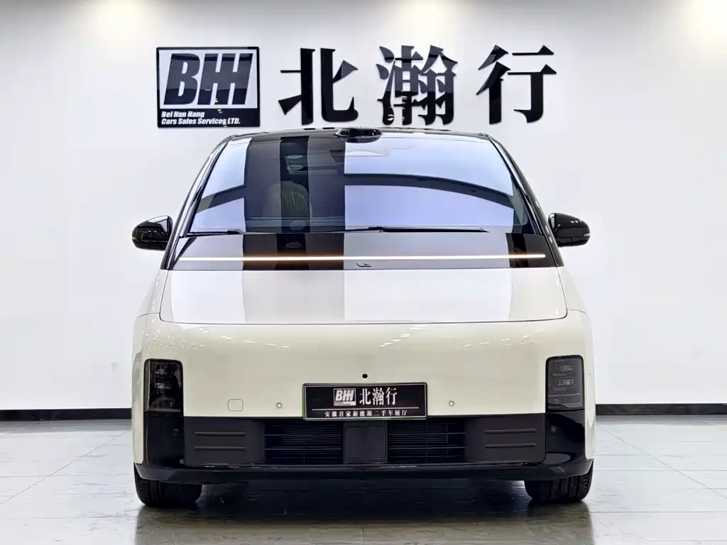 Li Auto Li MEGA 2025