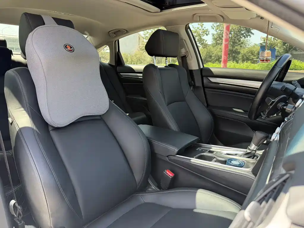 Honda Accord 2019 — фото 11