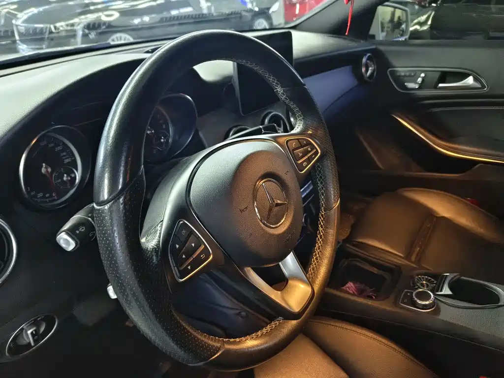 Mercedes-Benz CLA 2017