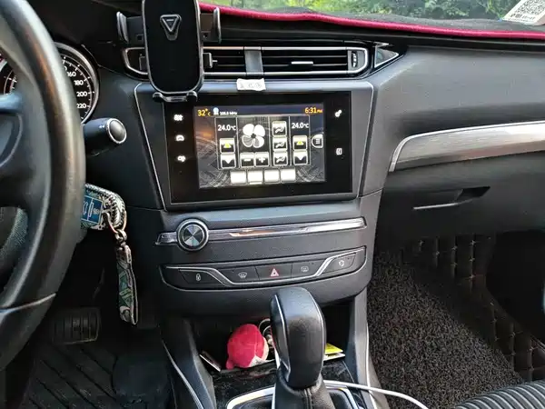 Peugeot 408 2016