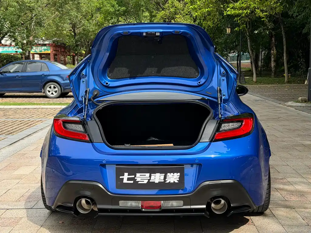 Subaru BRZ 2022 — фото 18