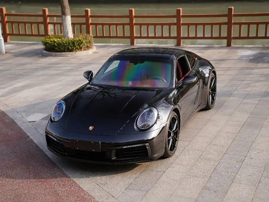 Porsche 911 2023