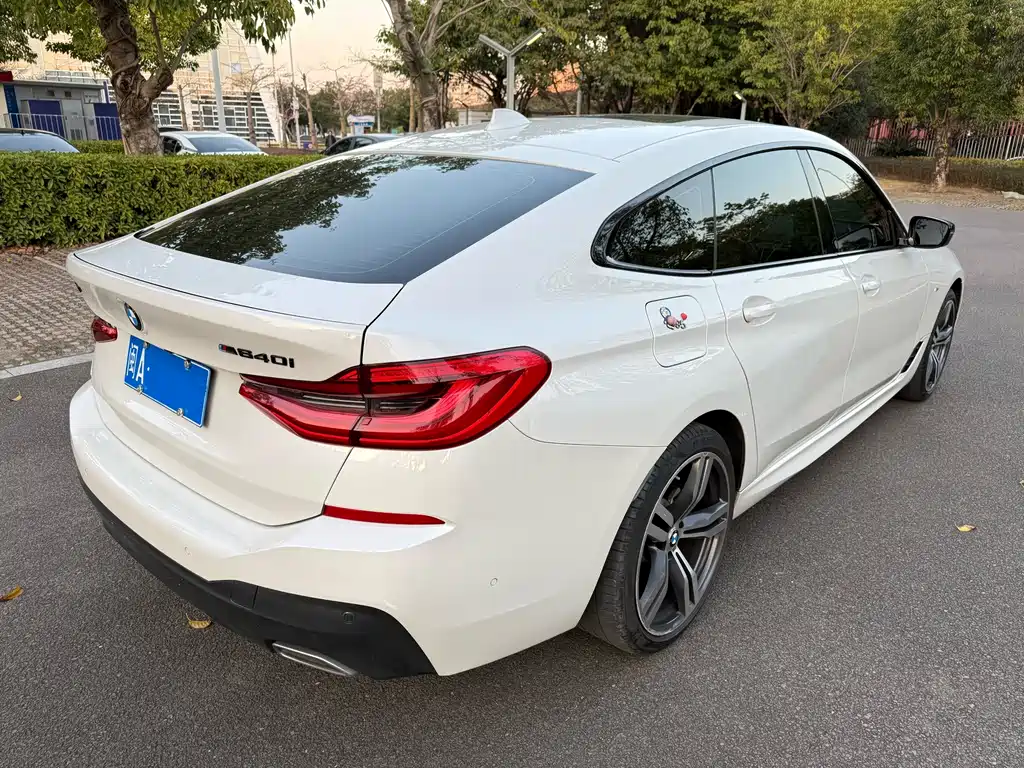 BMW 6 Series GT 2022 — фото 5