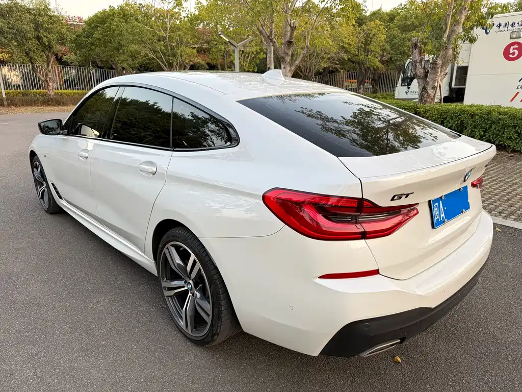 BMW 6 Series GT 2022 — фото 6
