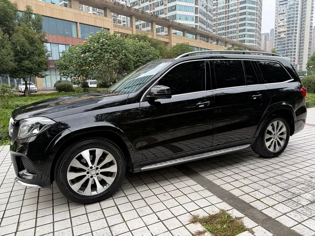 Mercedes-Benz GLS 2017 — фото 9