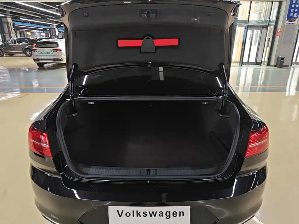 Volkswagen Magotan 2018 — фото 19